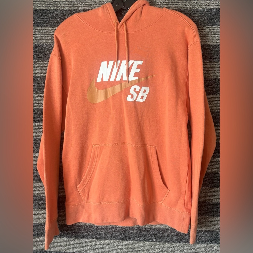 Nike SB Salmon Orange Hoodie Sweatshirt Men’s Small
